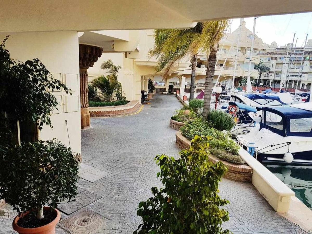 Lujoso Apartamento En De La Isla De Puerto Marina Benalmádena Exterior foto